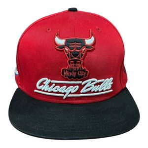 Chicago‎ Bulls M/L Windy City Hardwood Classics Hat Red Cap New Era NBA Snapback